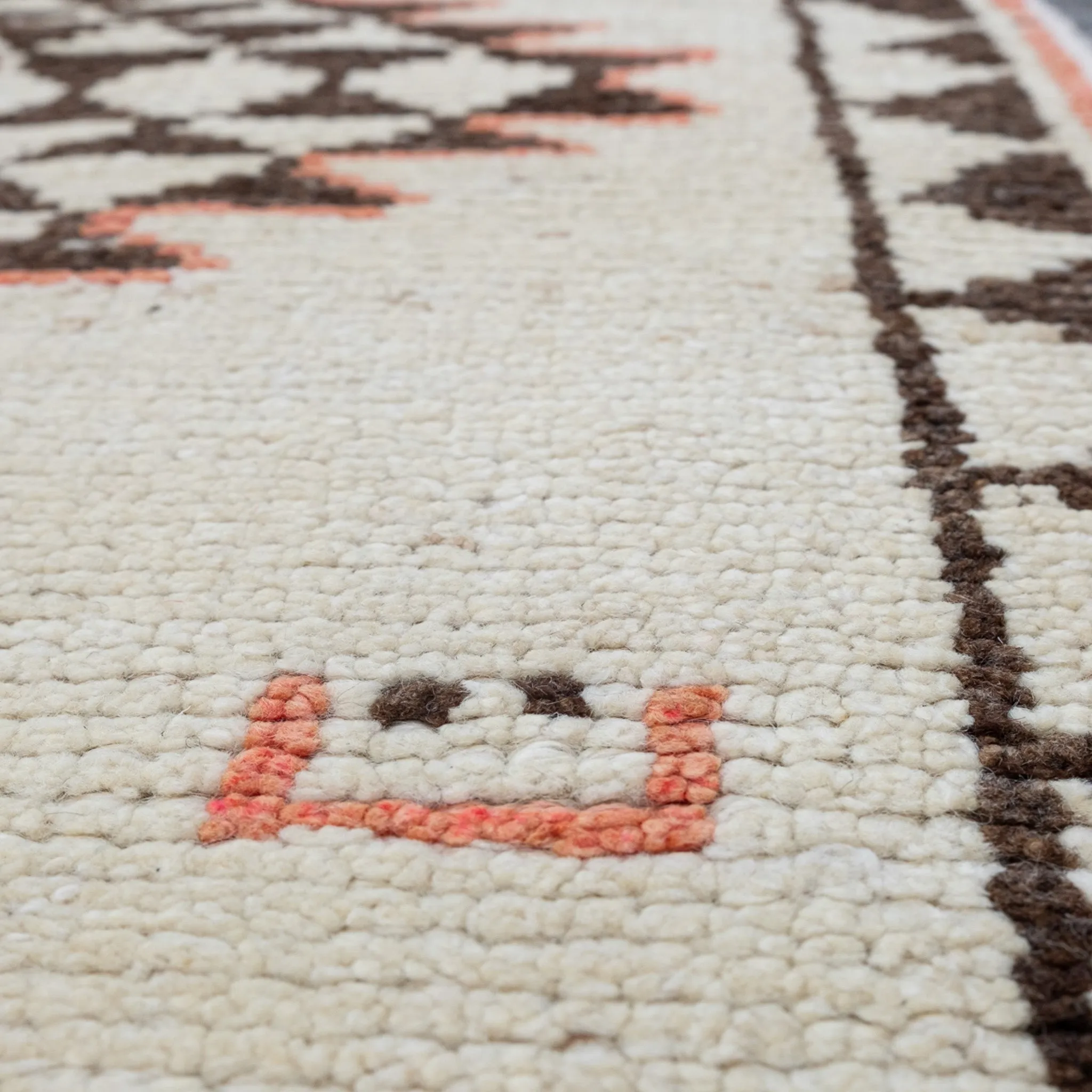 12007 Handwoven Vintage Rug 2’6x11’8