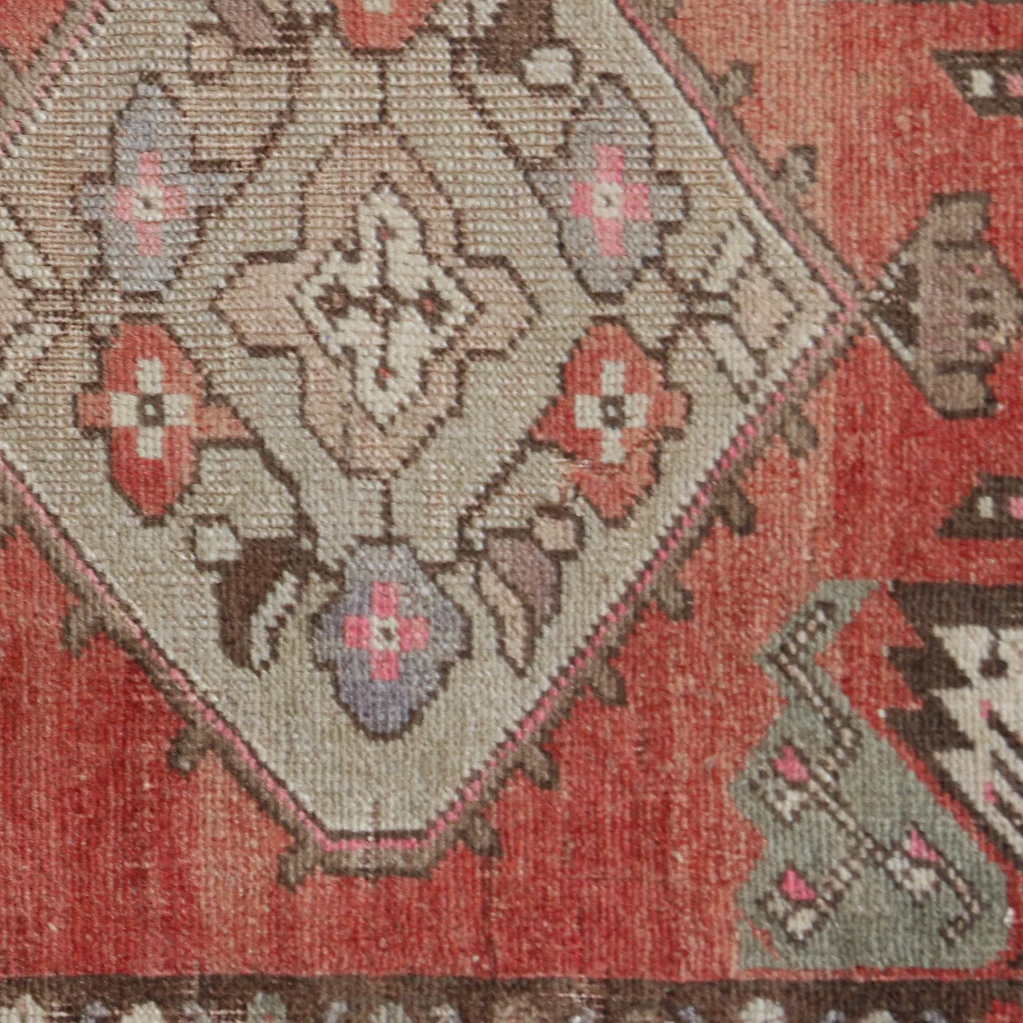 4247 Handwoven Vintage Rug 1'’7x2'11