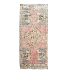 6432 Handwoven Vintage Rug 1'6x3'4