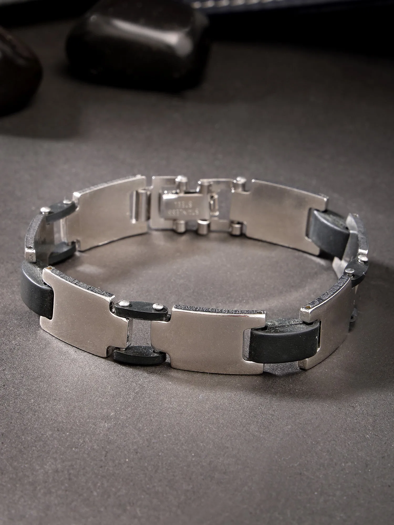 Bohey by KARATCART Black and Silver Link Bracelet for Men
