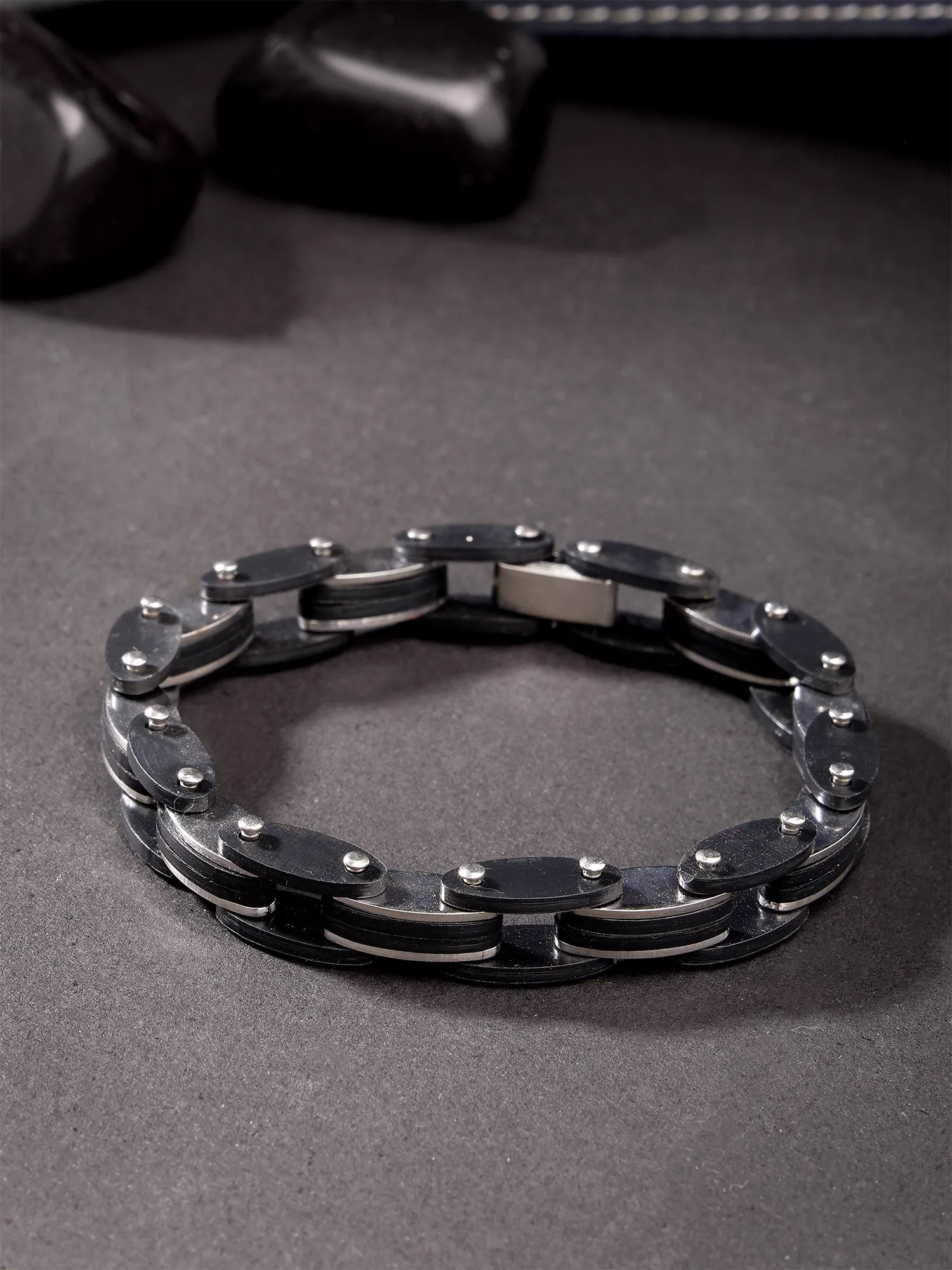 Bohey by KARATCART Black and Silver Link Bracelet for Men