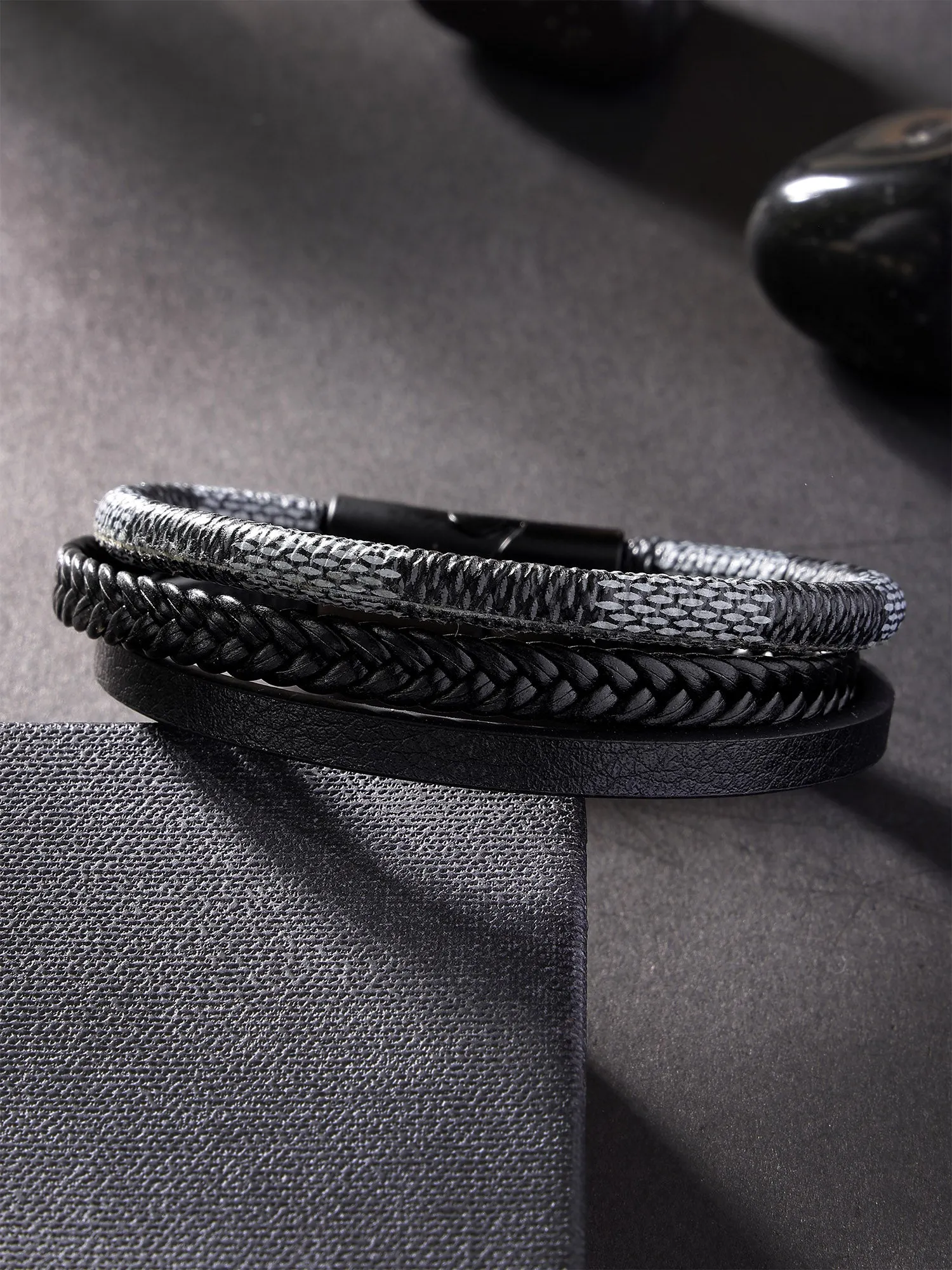 Bohey by KARATCART Men Leather Multistrand Wraparound Bracelet