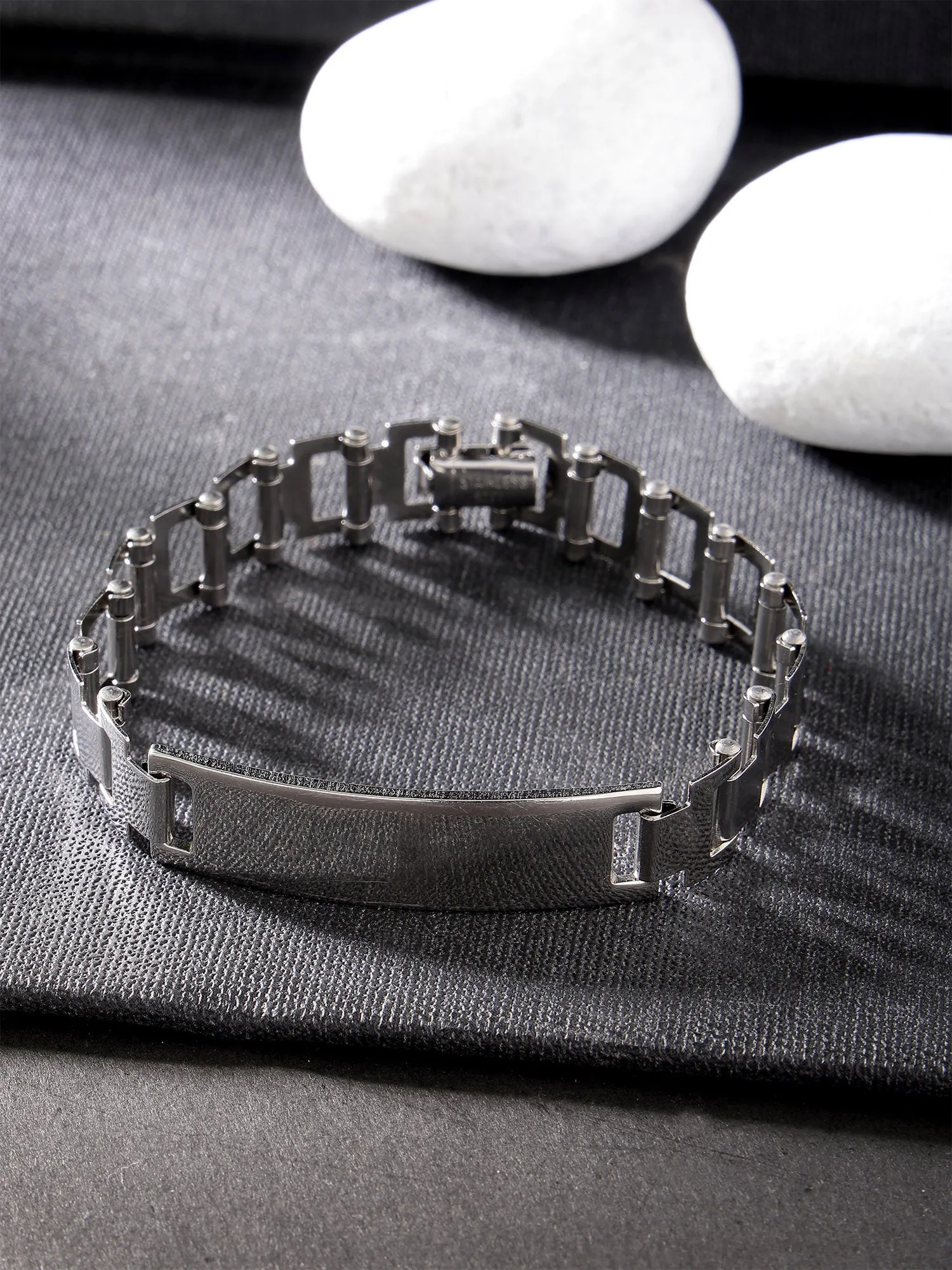 Bohey by KARATCART Silver Plated Link Chain Chunk Bracelet for Men