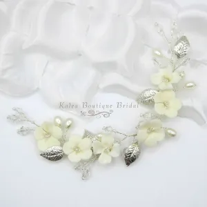 Bridal Off White Epoxy Flower Hair Vine, Wedding Flower Wire Headband, Silver Wire Head Wreath Hairpiece