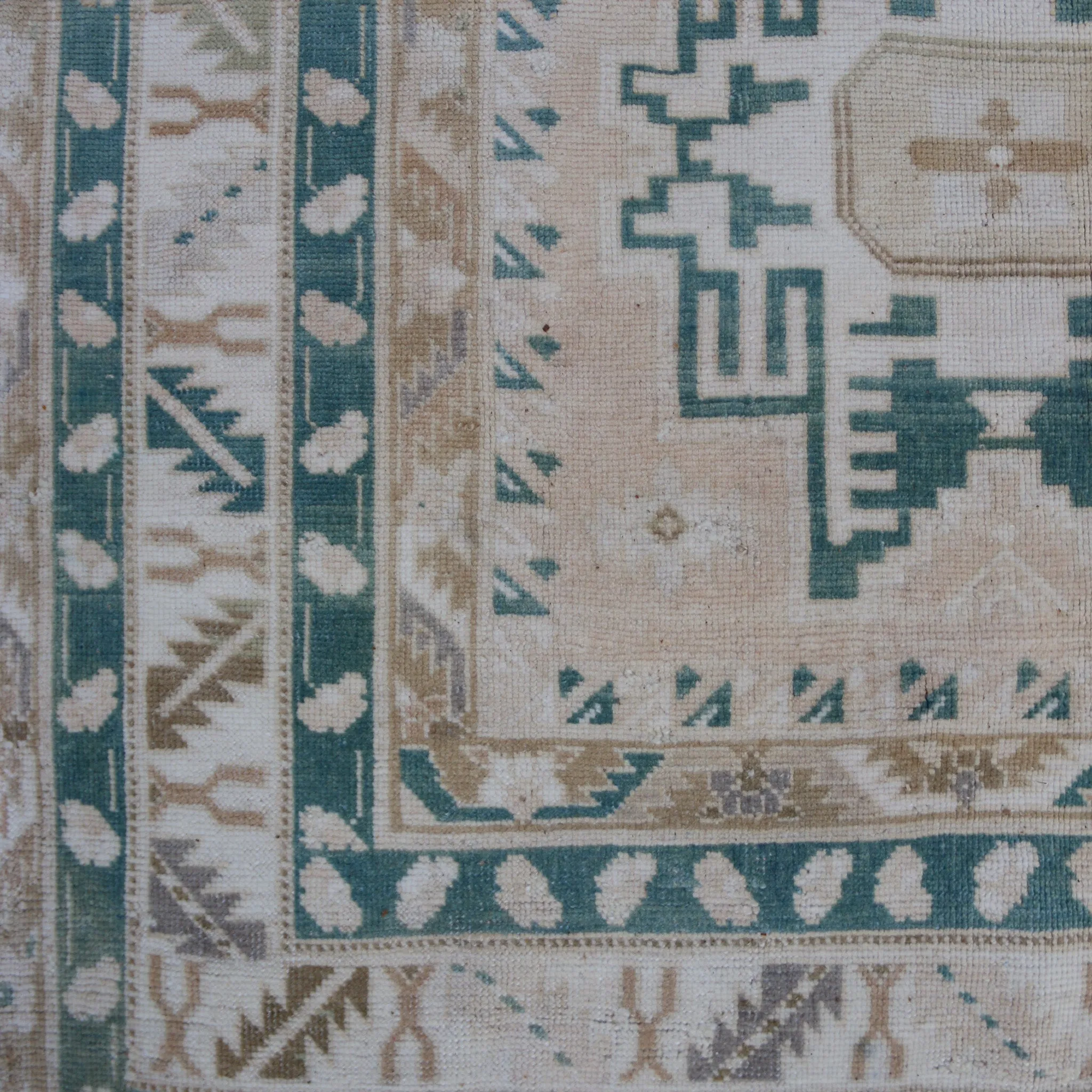 ER07 Handwoven Vintage Rug 4'7x6'7