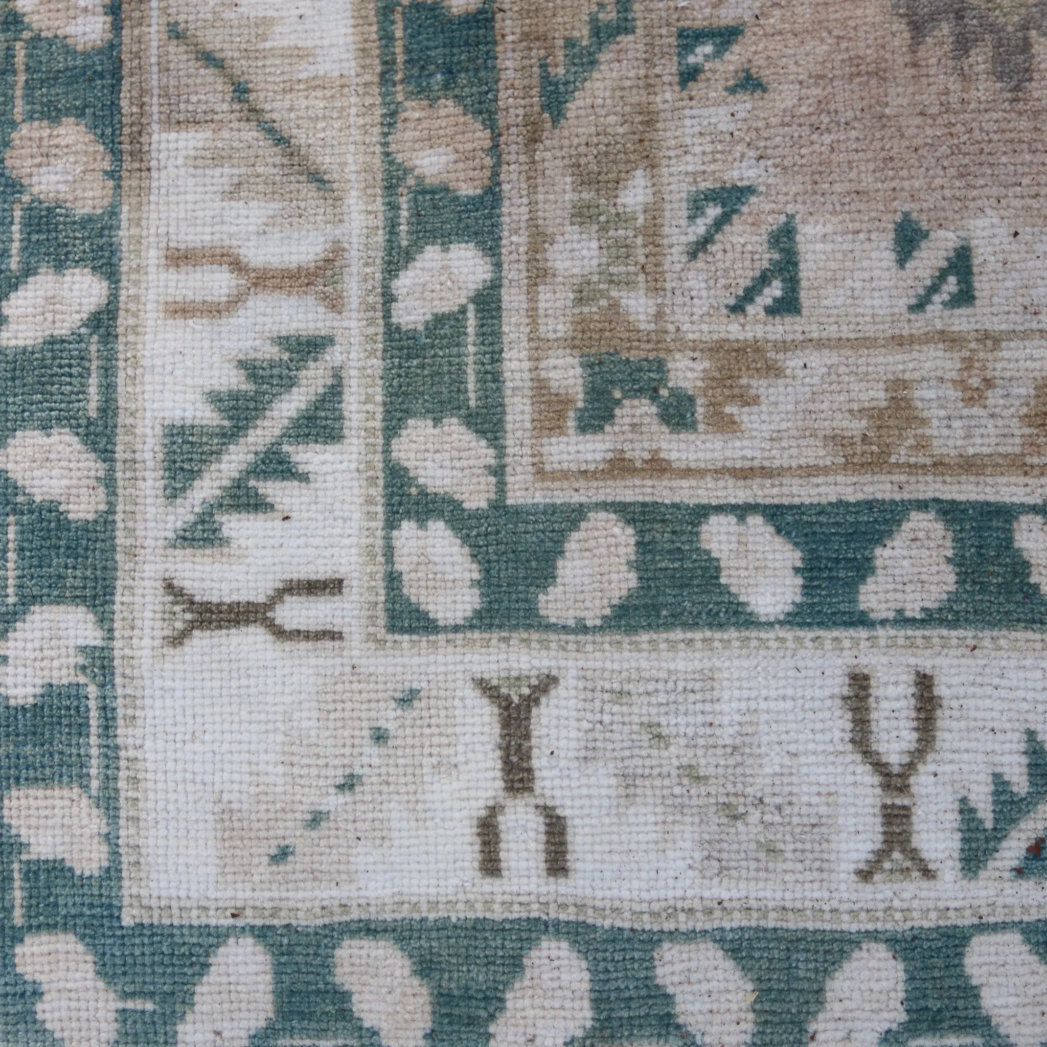 ER07 Handwoven Vintage Rug 4'7x6'7