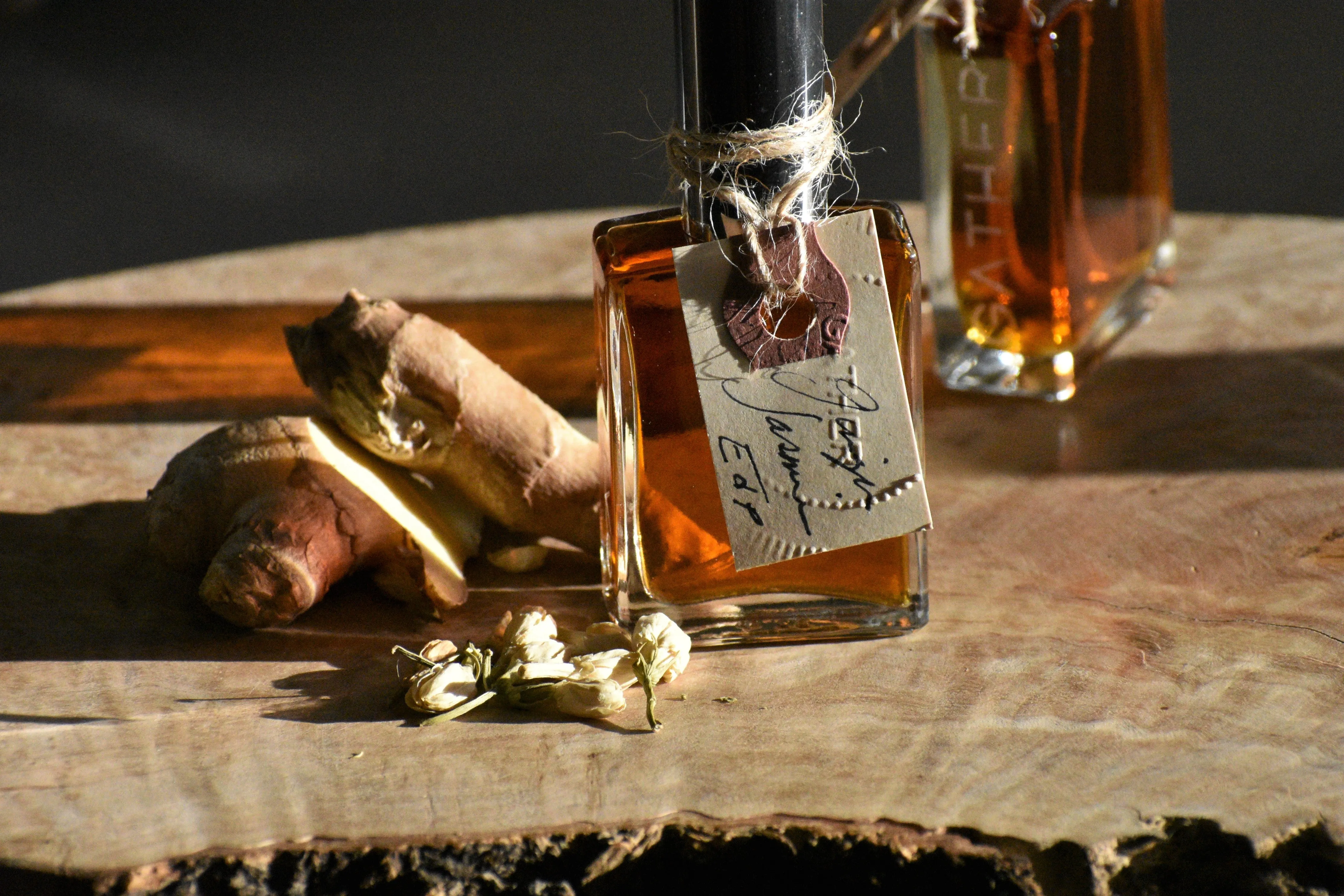 GINGER JASMINE - Natural Botanical Perfume - Spiced Floral