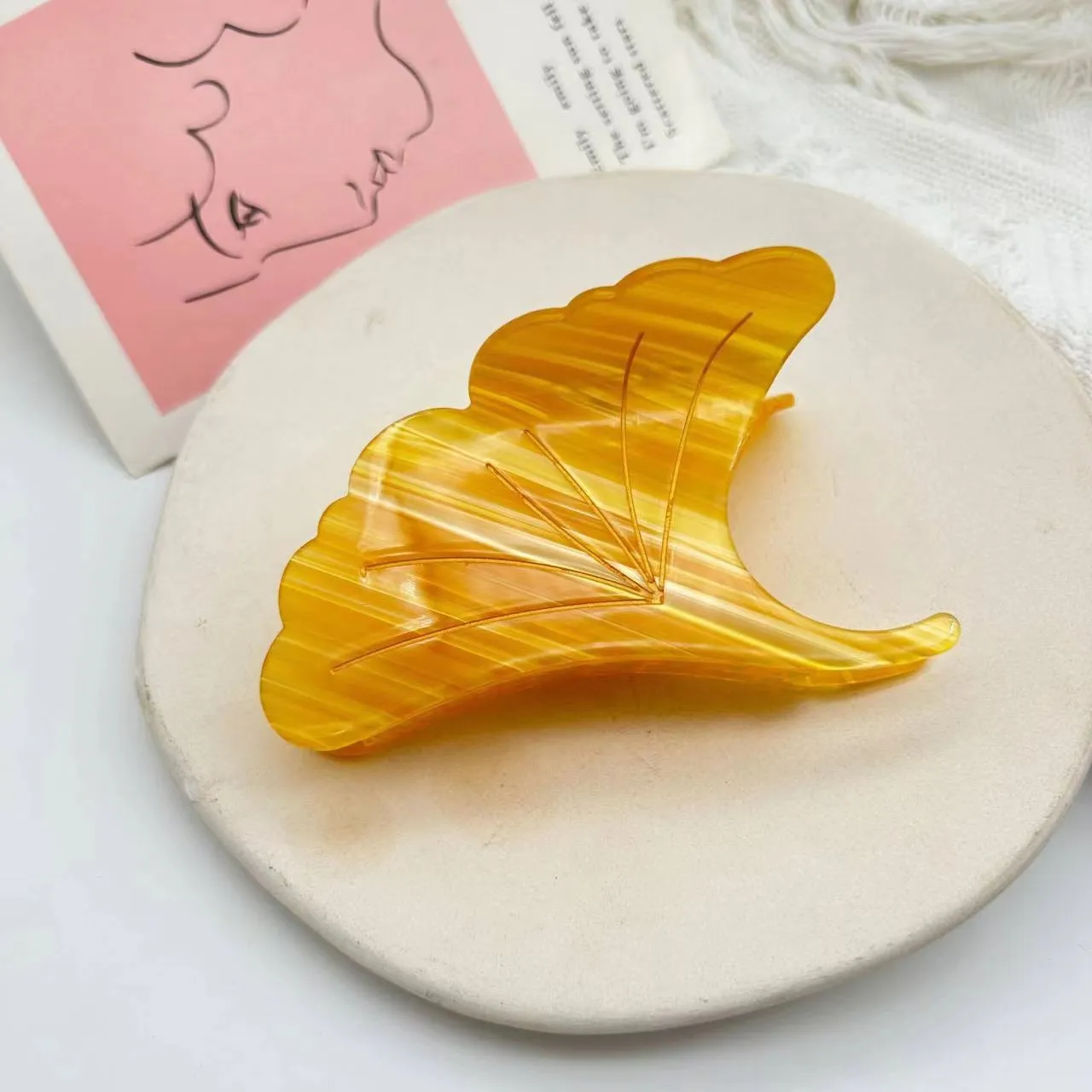 Ginkgo Biloba Leaves Hair Claw