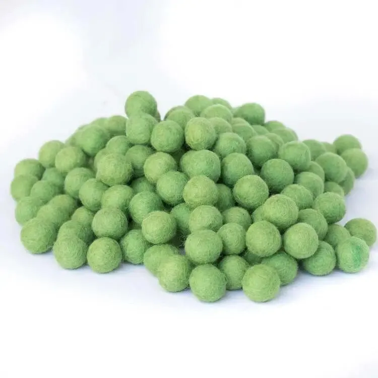 Green 1.5 cm Felt Balls – Perfect for Crafting and DIY Projects - 350 pcs