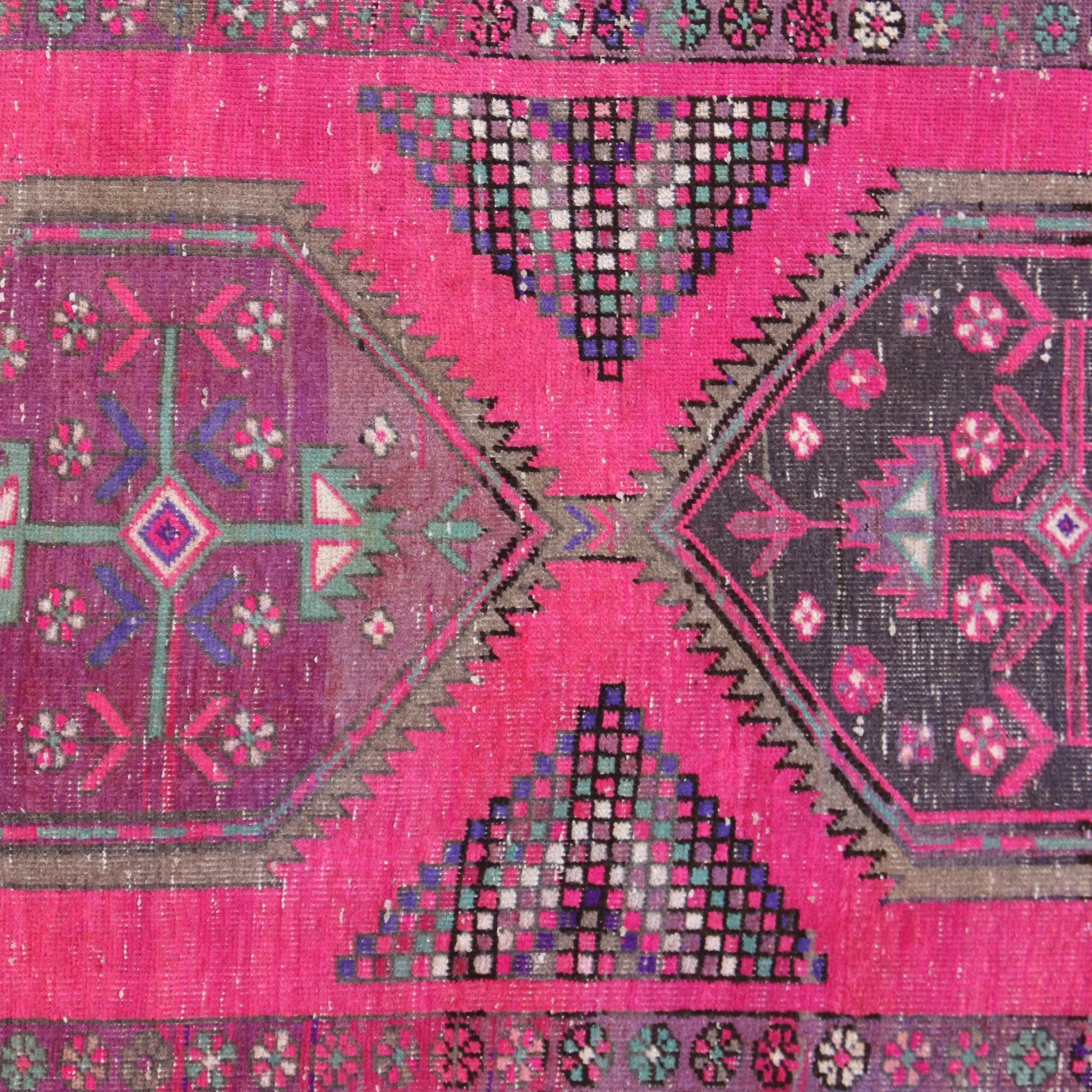 MA63 Handwoven Vintage Rug 3'2x10'3