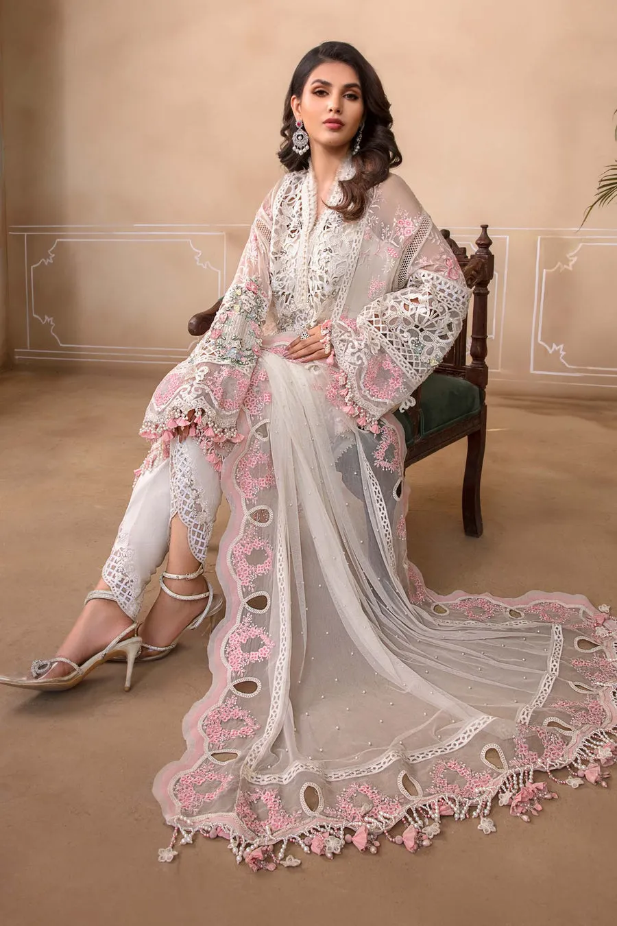 Maria B Wedding 2023 Heritage Collection | Off White BD-2604