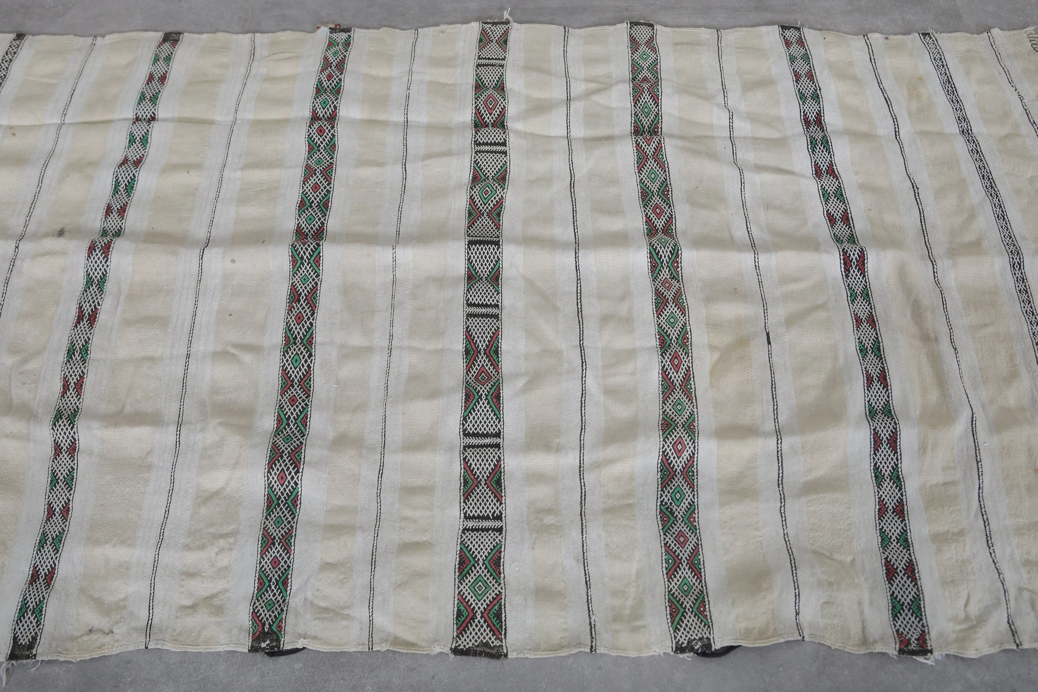 Moroccan Berber Wedding Blanket - 3.6 FT X 6.1 FT Authentic Craft