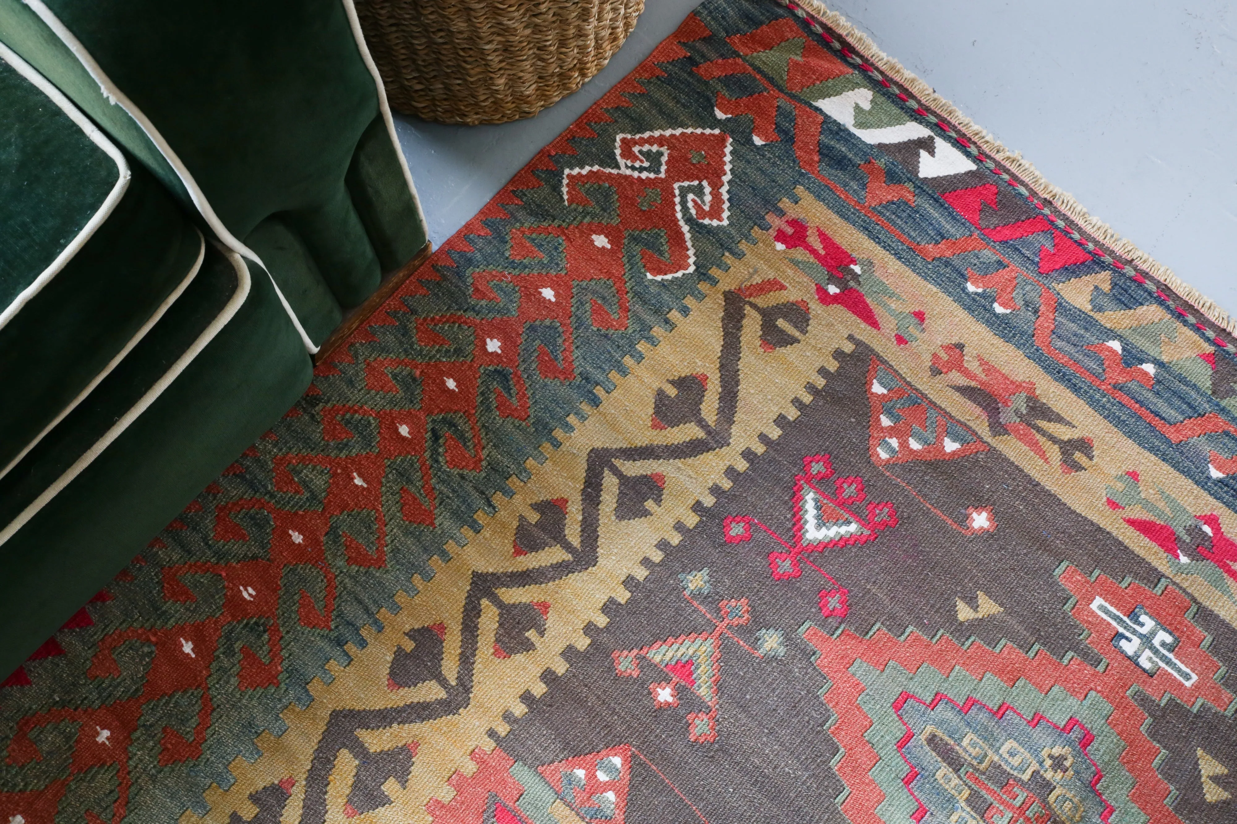 Old Corum Alacali Kilim 5ftx7ft
