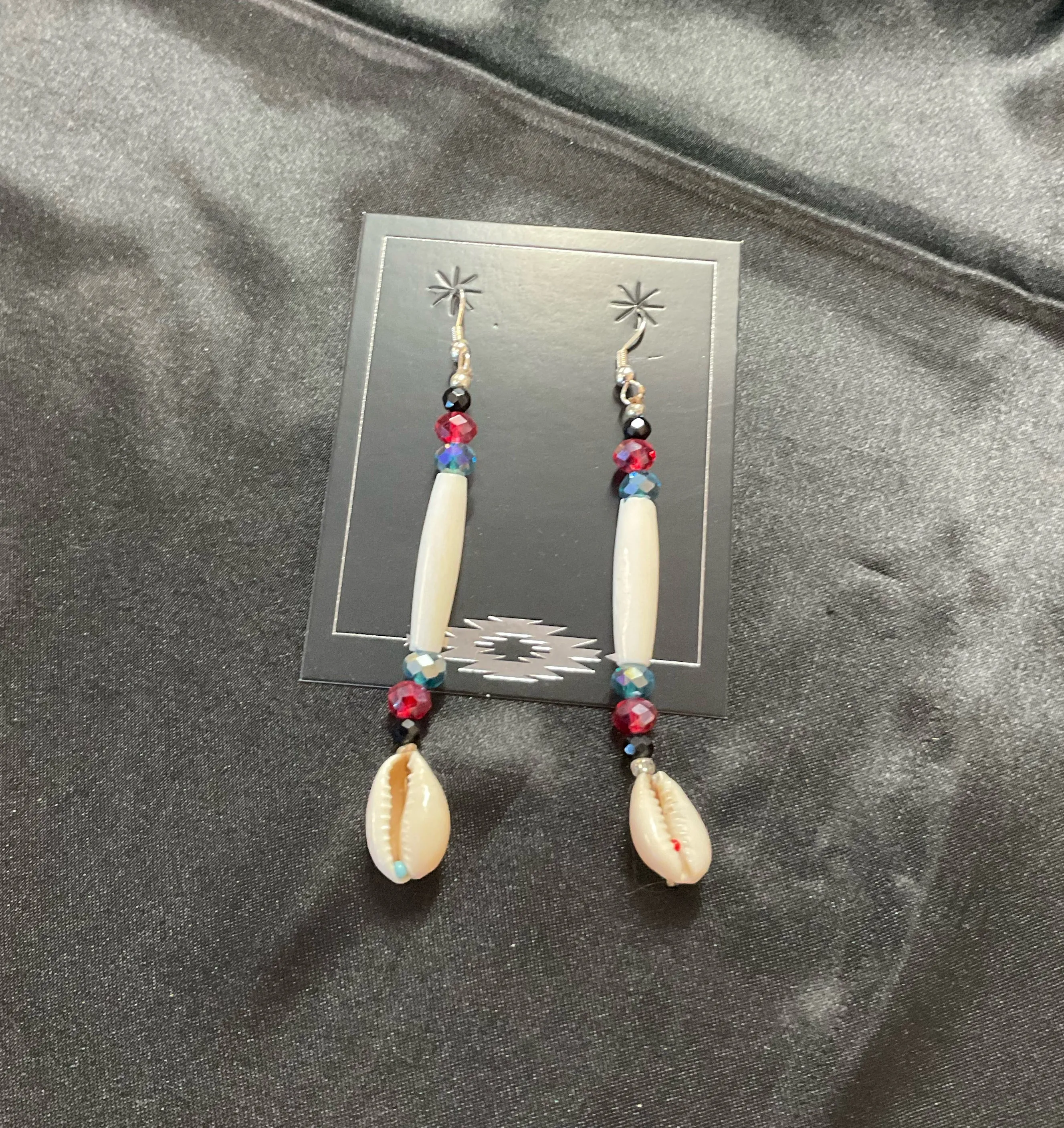 Ossein/Hair Pipe & Glass Bead Dangle