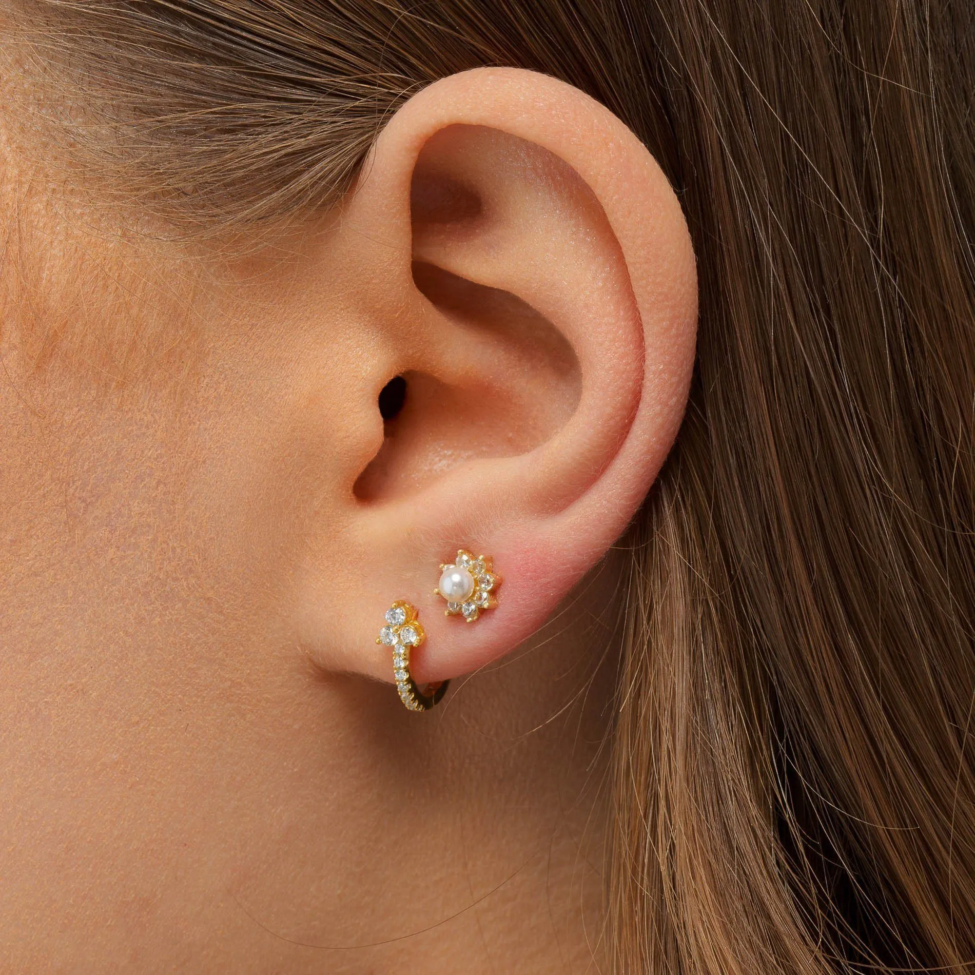 Pastel Pearl Flower Stud Earring