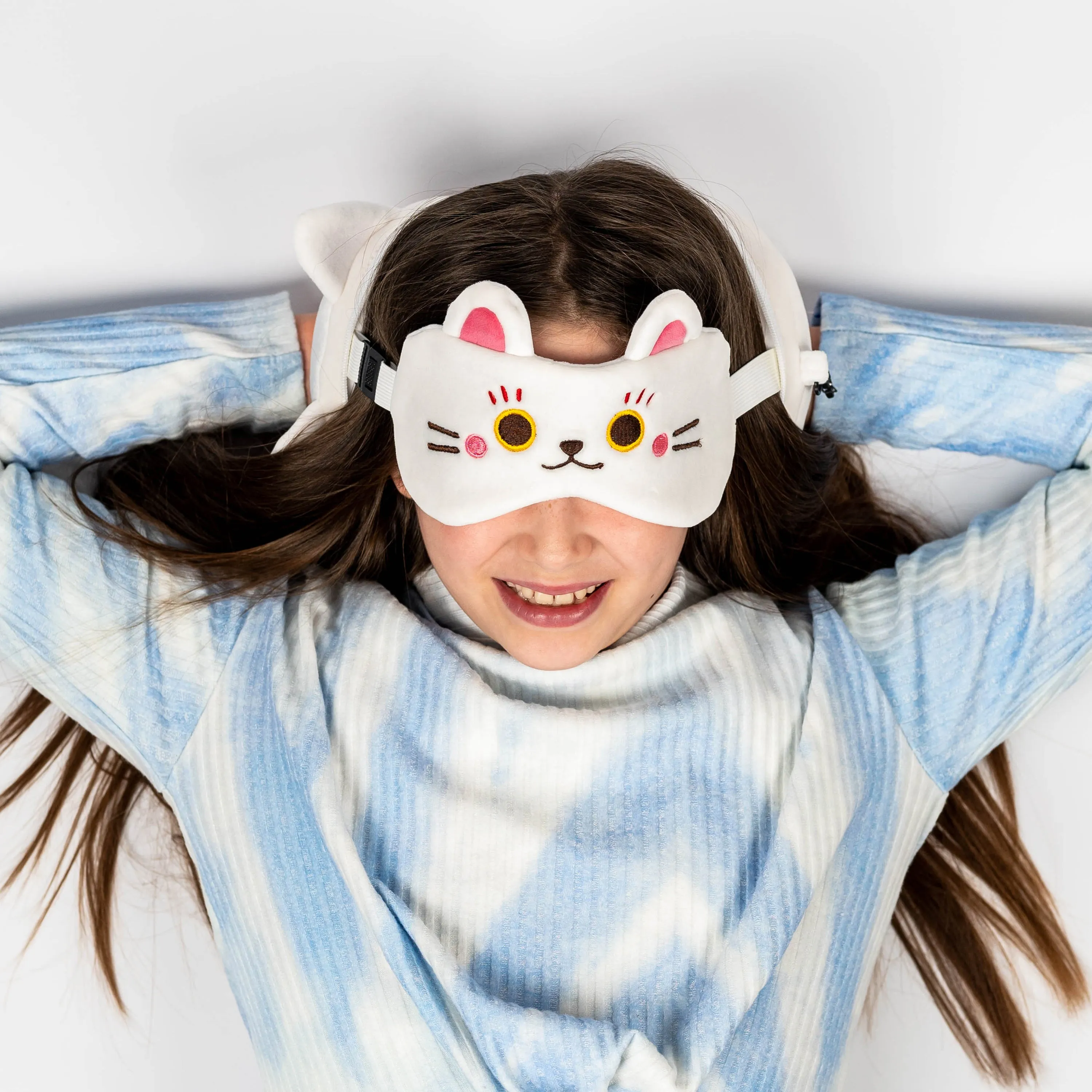 Relaxeazzz Travel Pillow & Eye Mask - Maneki Neko Lucky Cat
