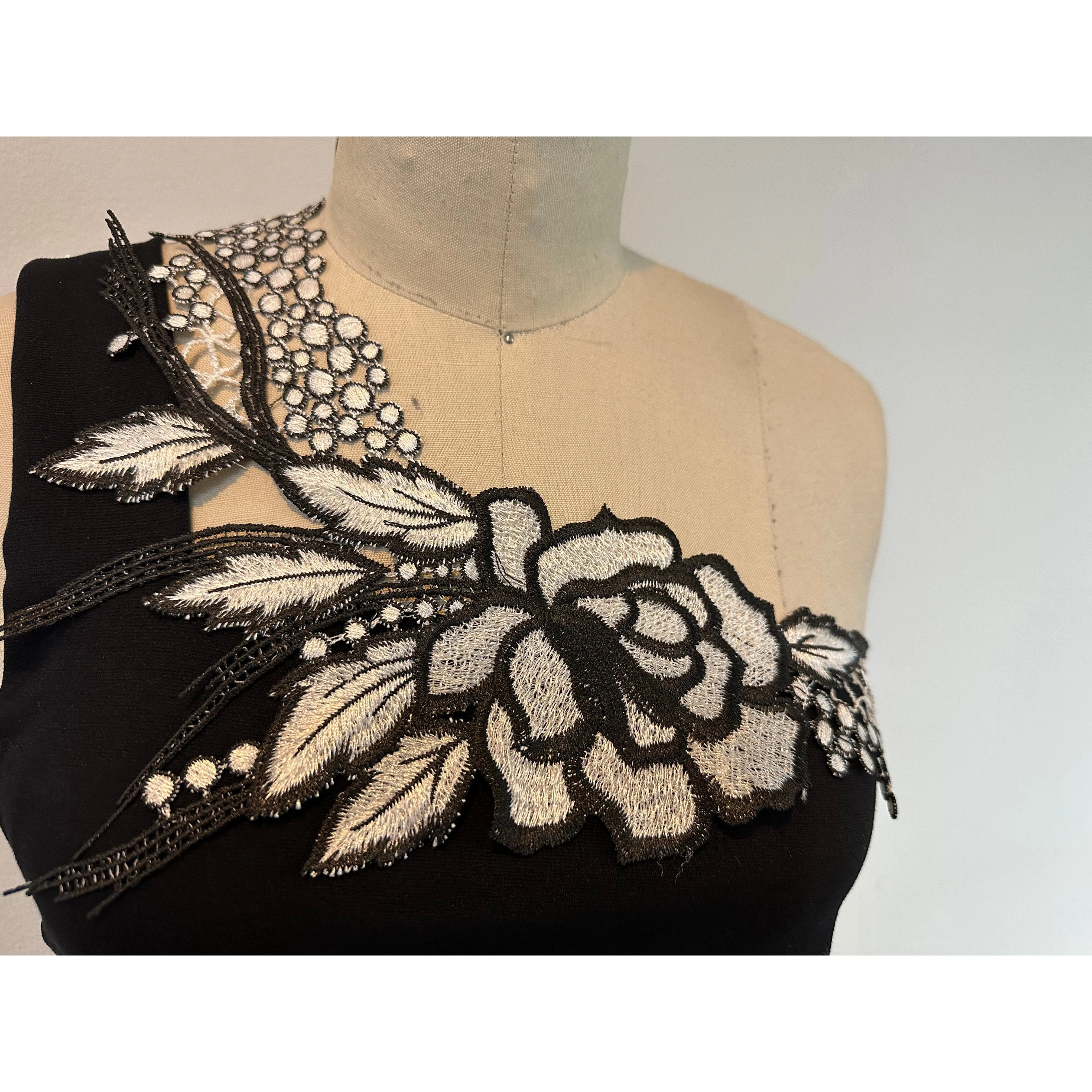 Rose Elegance (trim)