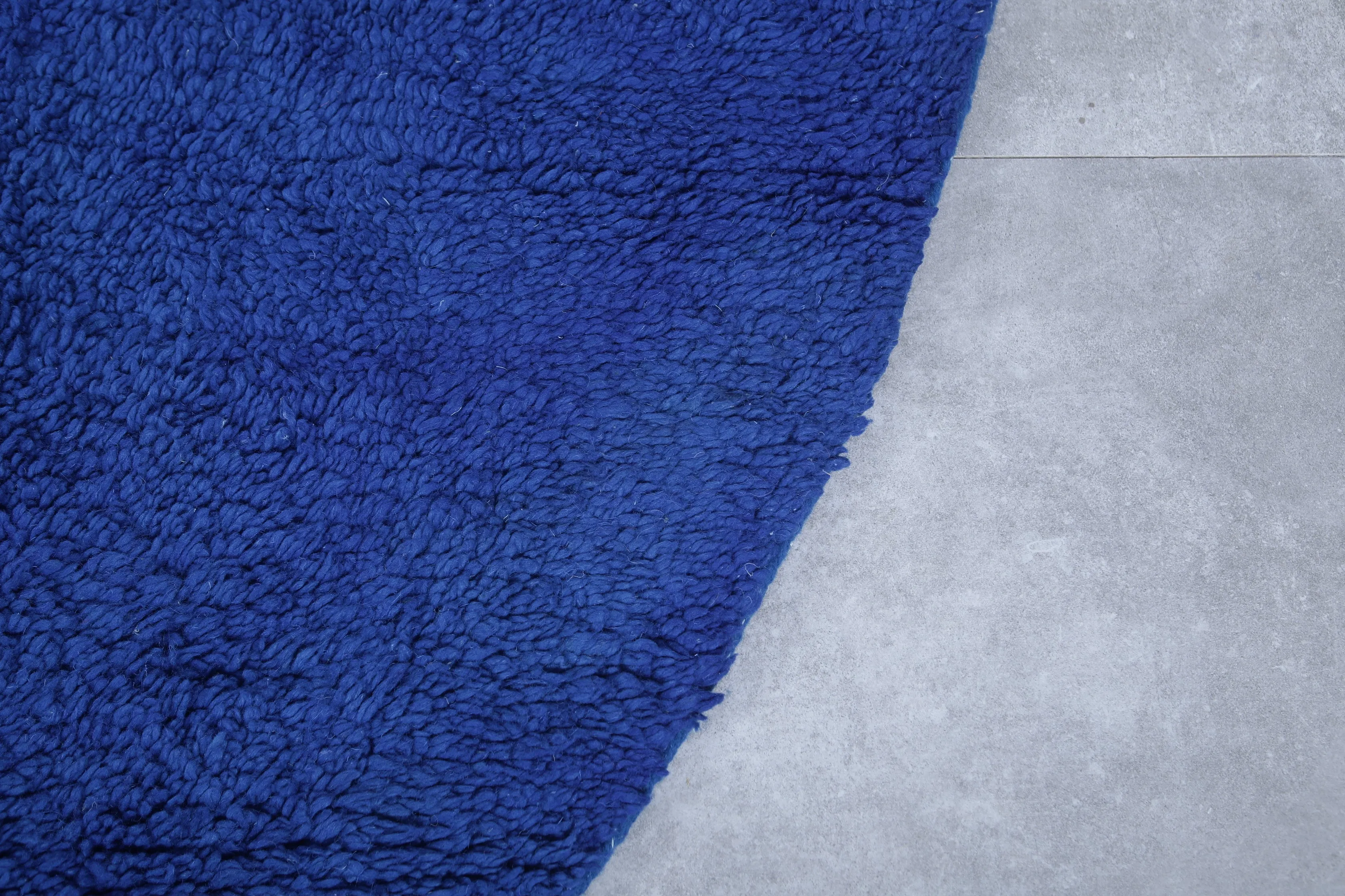Round blue berber moroccan rug - custom rounded berber rug