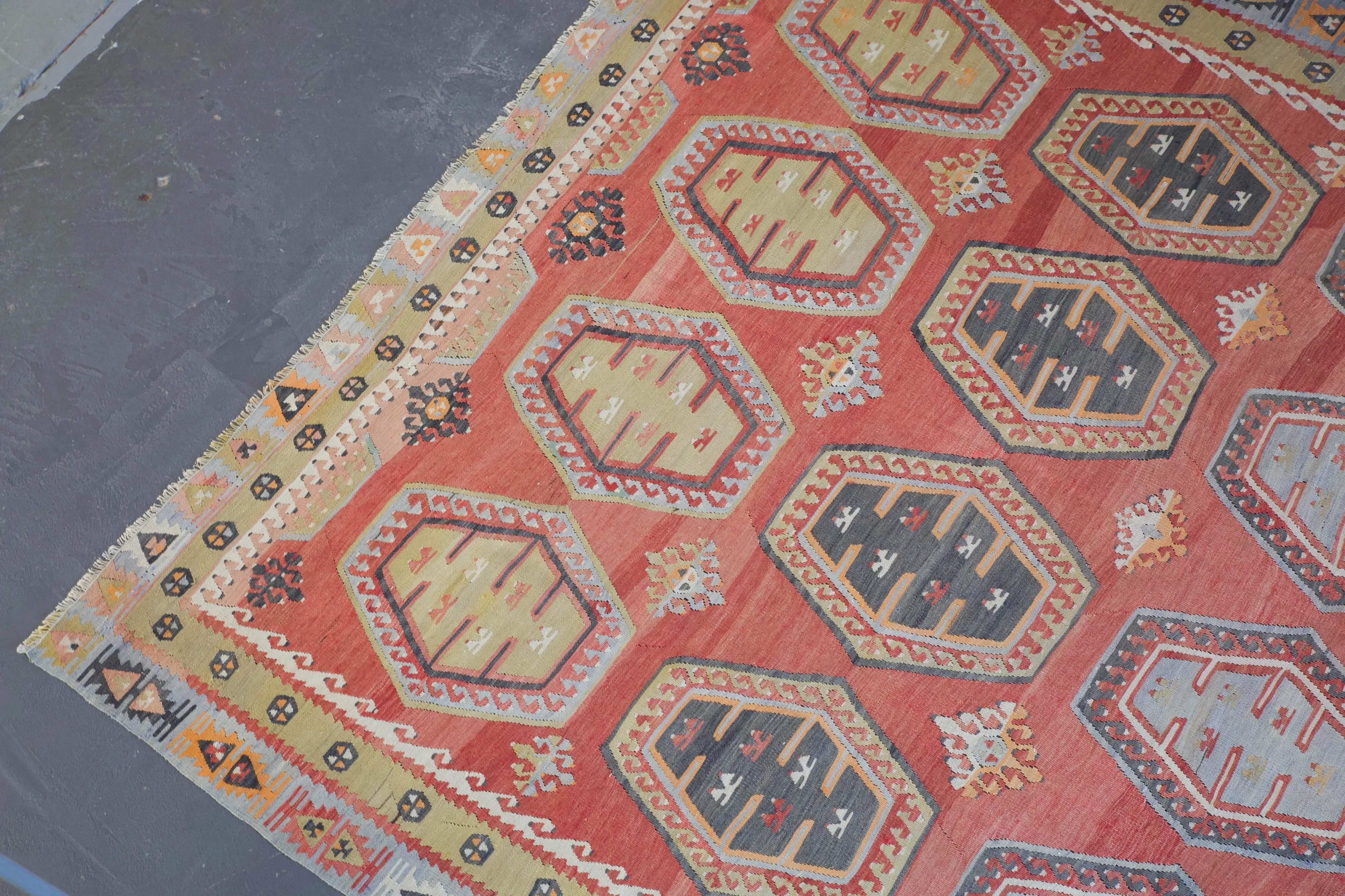 Semi-antique Sivas Sarkisla Turkish Kilim Rug 8'6"x11'9"