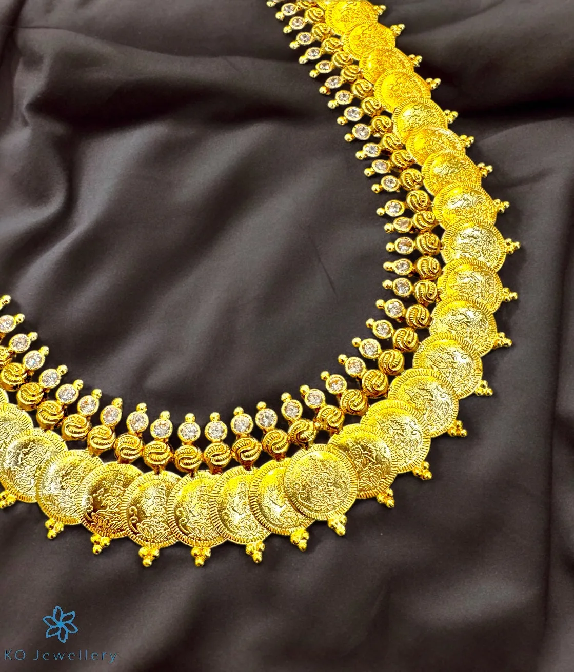 The Classic Laxmi Kasu-malai Long Necklace (White)