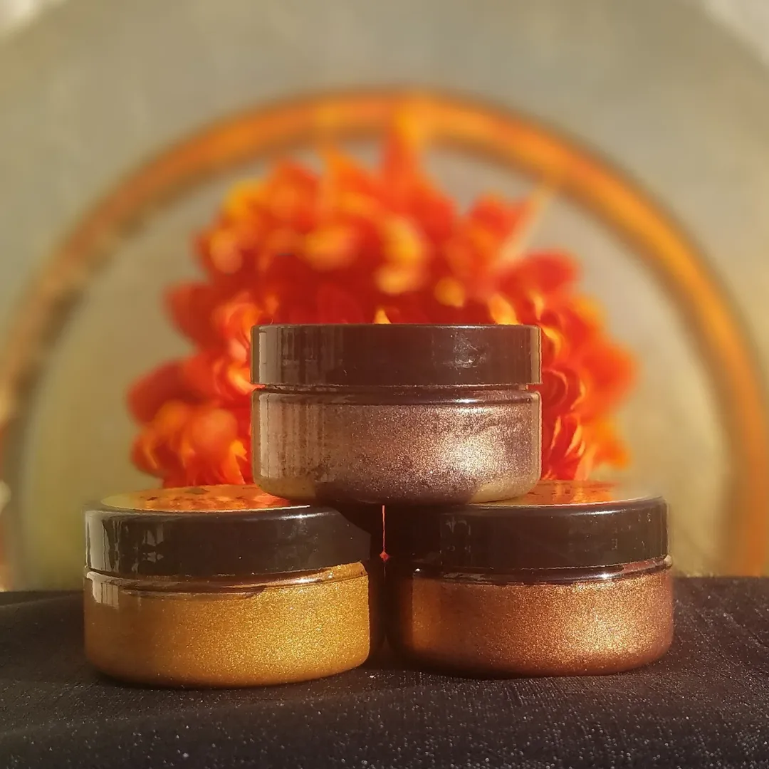 The Glow Series - Shimmering Buttercream