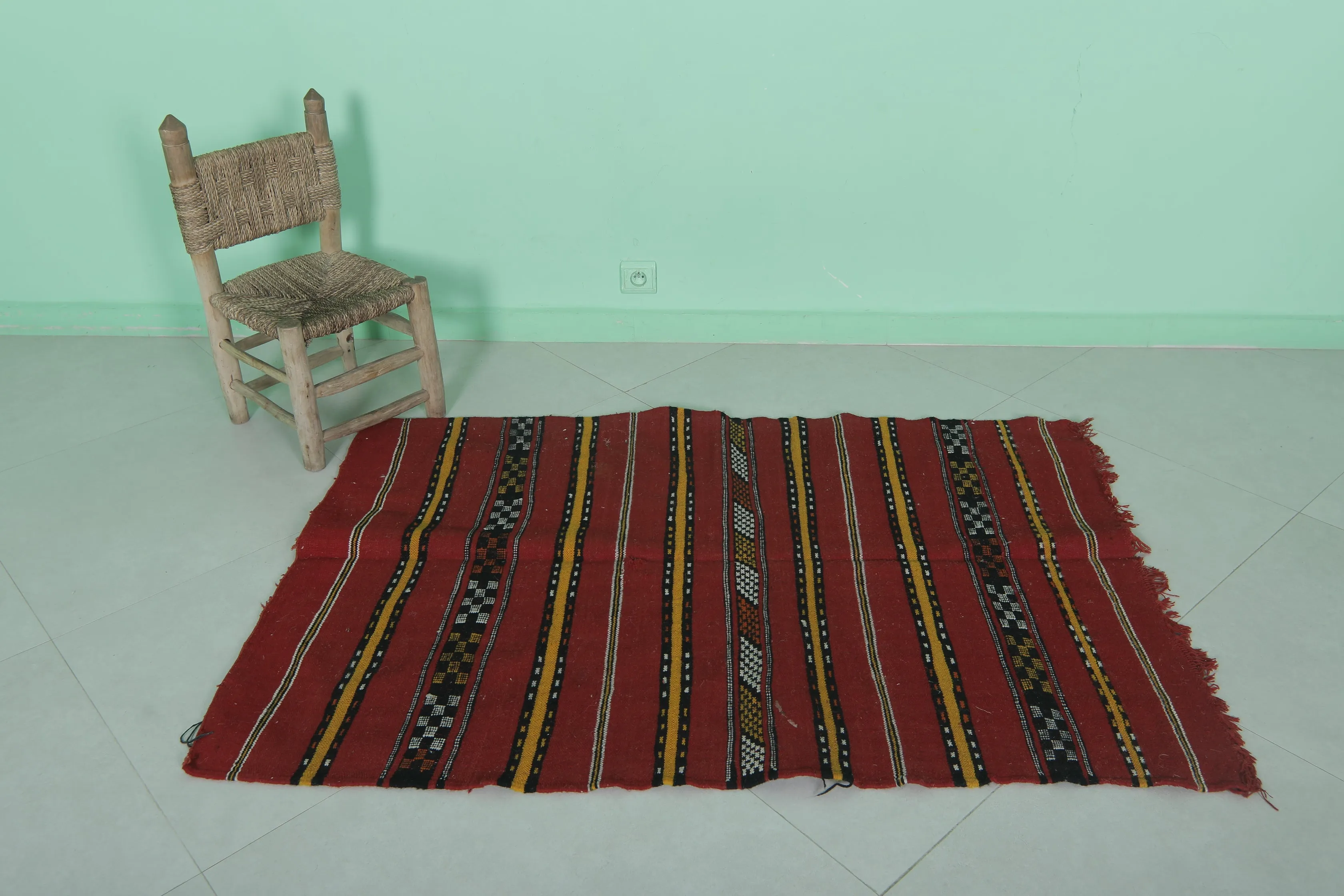 Traditional Moroccan Rug 3.2 x 4.7 FT - Handwoven Striped Design