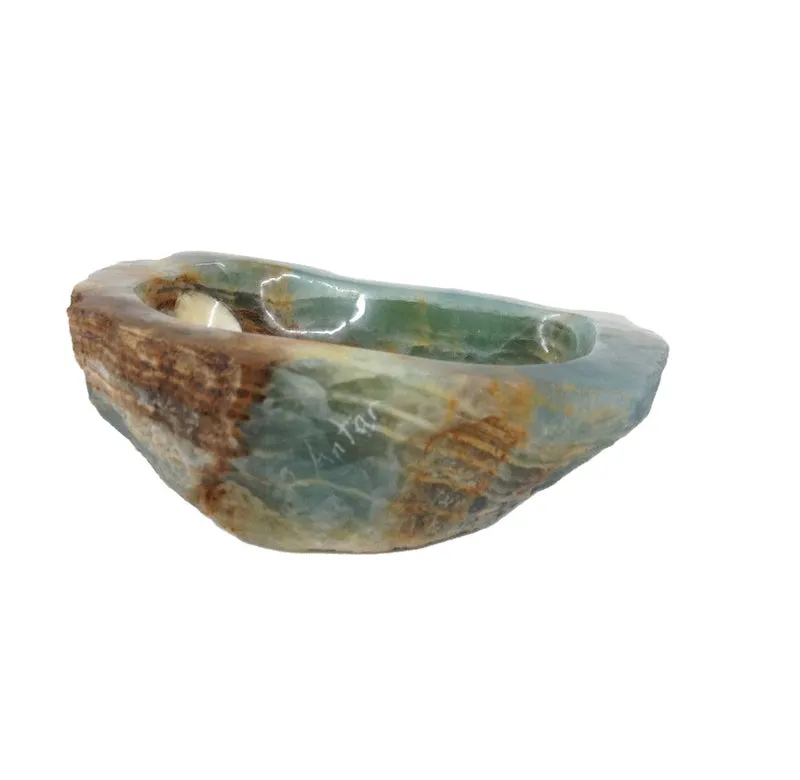 TURQUOISE PEAR SHAPED ONYX CENTERPIECE WITH WHITE CALCITE SPOT