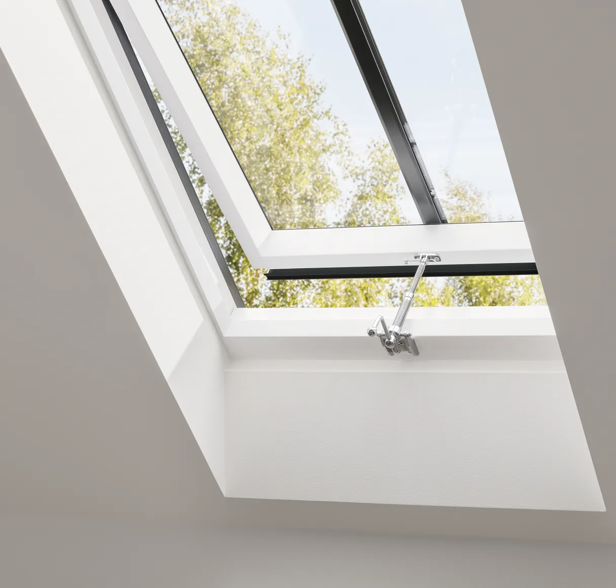 VELUX GCL FC08 2501H Heritage Conservation Roof Window (66 x 140 cm)