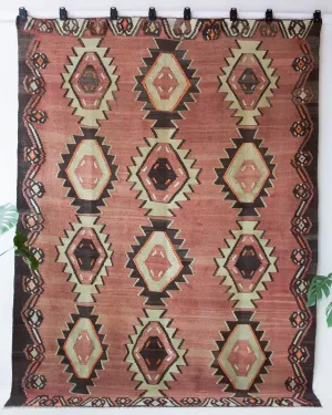Vintage eastern Anatolian Kilim Rug 7'2"x9'5"