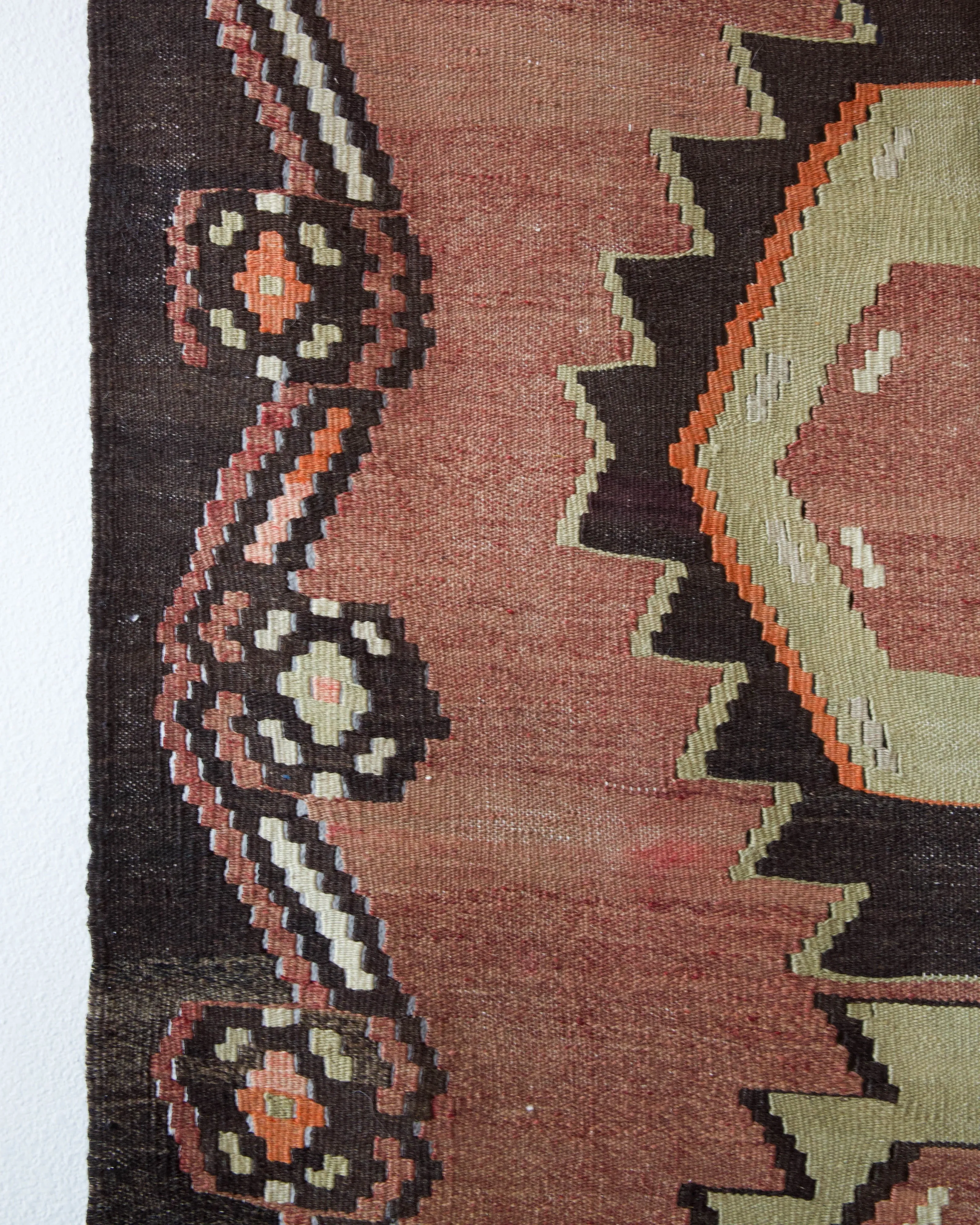 Vintage eastern Anatolian Kilim Rug 7'2"x9'5"