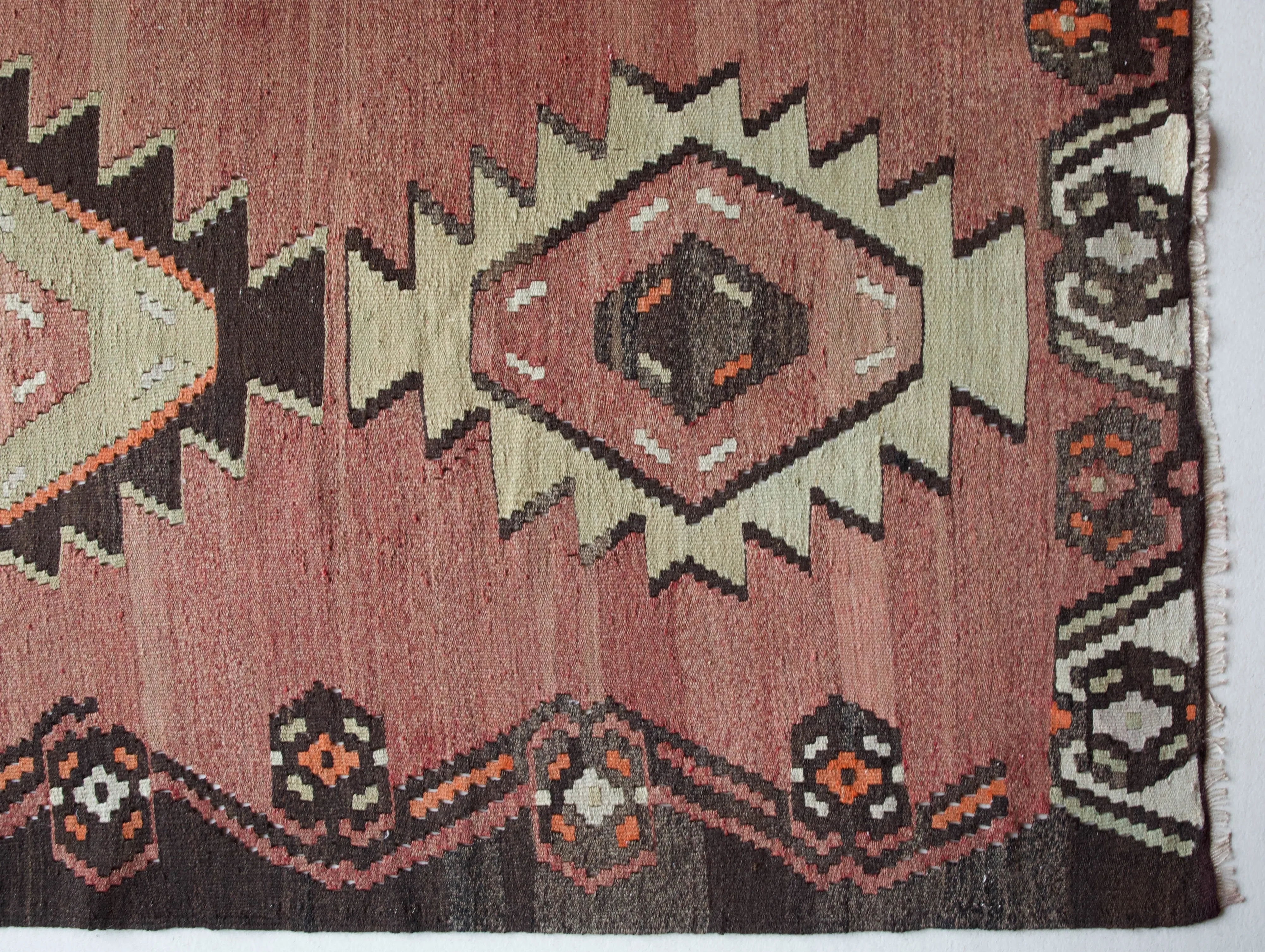 Vintage eastern Anatolian Kilim Rug 7'2"x9'5"