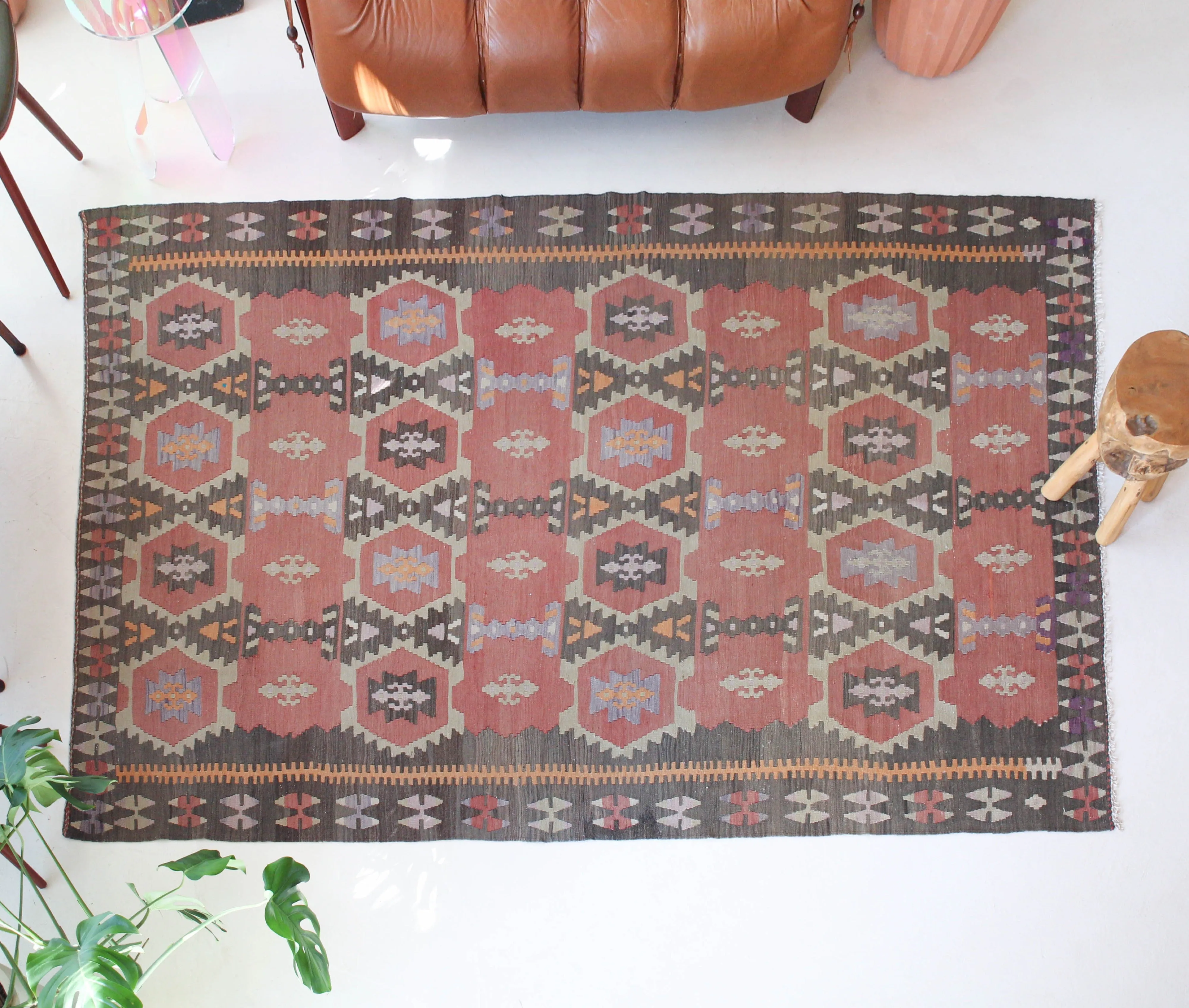 Vintage eastern Anatolian Kilim Rug 7'x10'8"