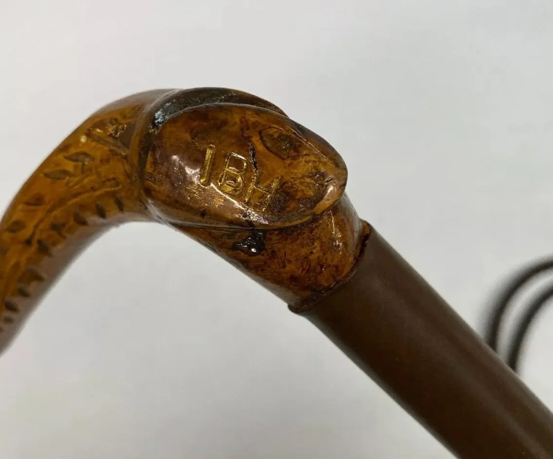 Whip Gentleman's Vintage Leather and Horn With Thong and Popper