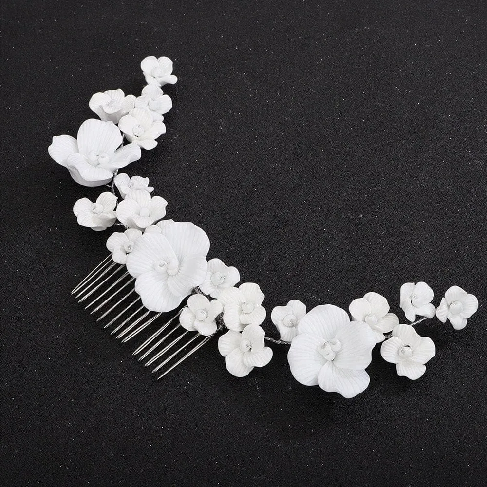 White Flower Bridal Hair Comb, Wedding Large Hair Piece, Big Floral Wire Headpiece, Large Flower Hair Vine on Comb