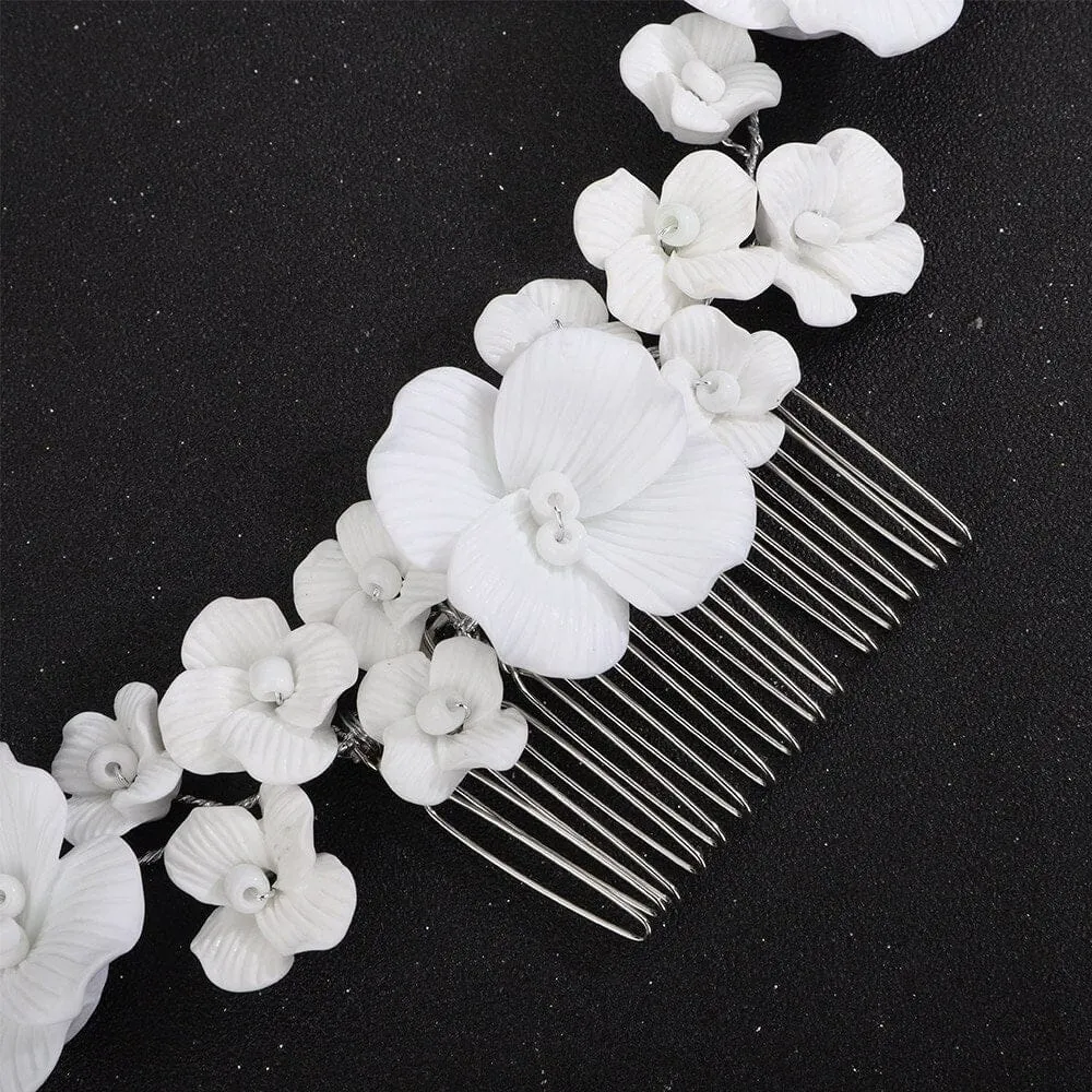 White Flower Bridal Hair Comb, Wedding Large Hair Piece, Big Floral Wire Headpiece, Large Flower Hair Vine on Comb