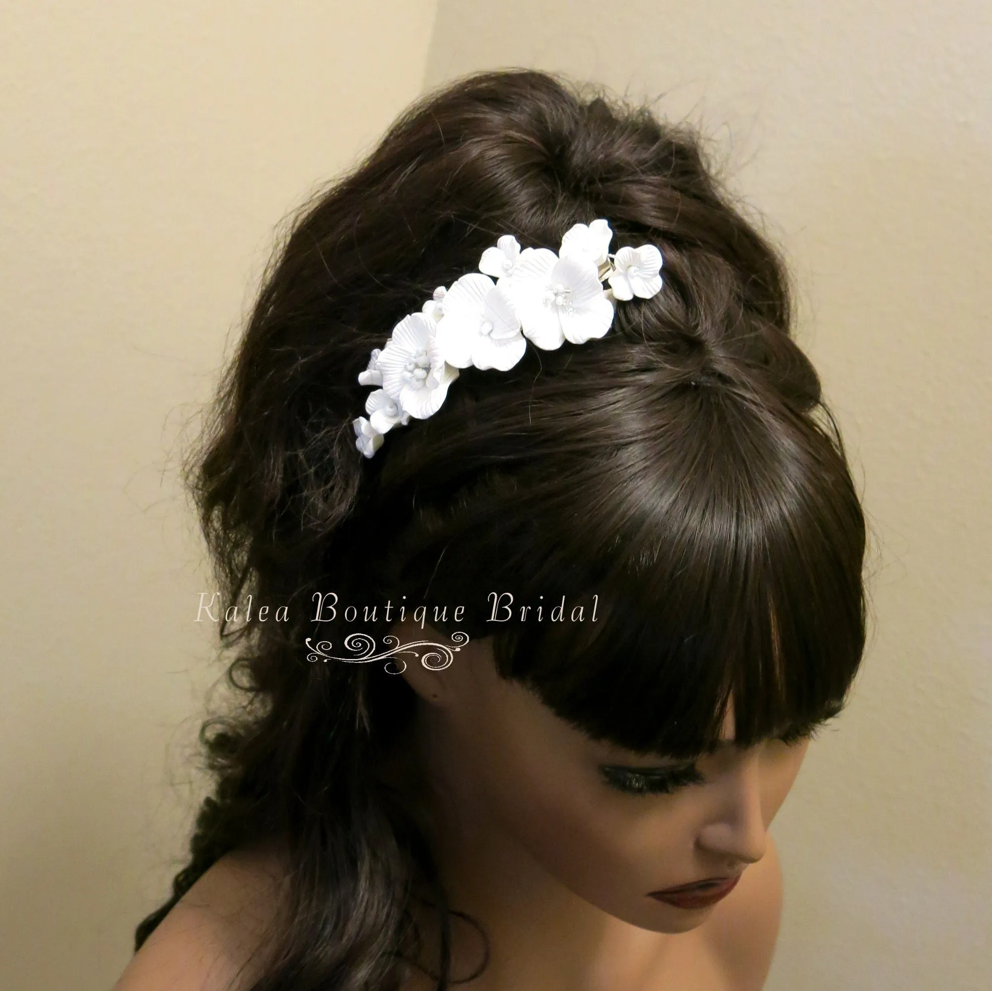 White Flower Bridal Hairclip, Wedding Floral Hair Clip Headpiece, White Flower Alligator Hair Clip
