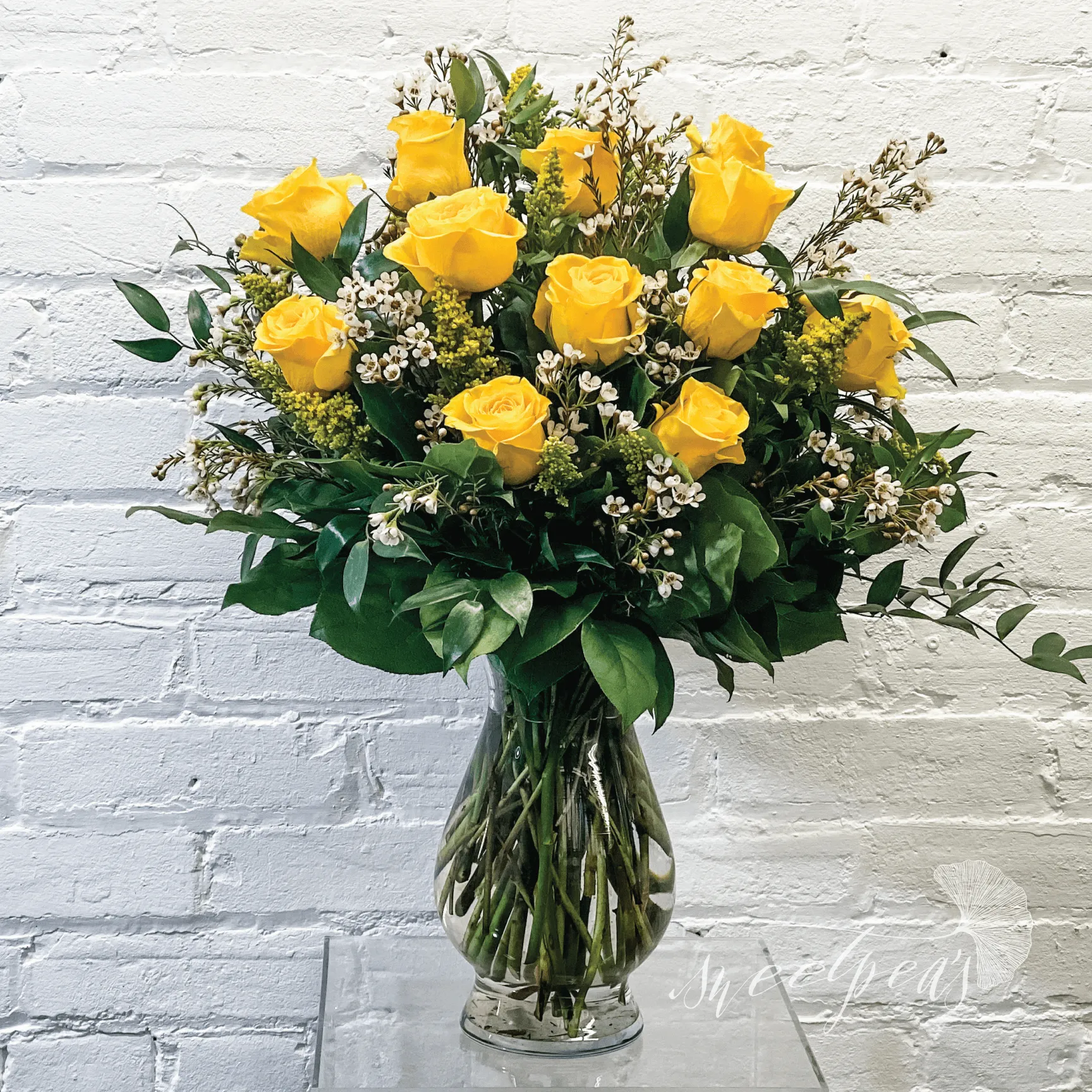 Yellow Roses - Dozen (Deluxe)
